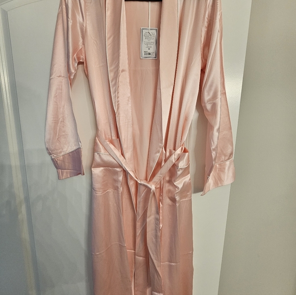 Petite Plume Luxurious Blush Mulberry SILK Satin Robe - Brand New [Pink] - Picture 8 of 12